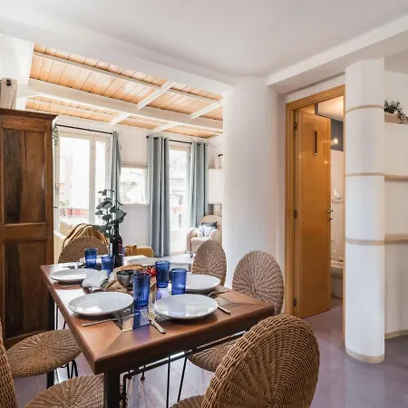 The Rent - Two-bedroom With Terrace Near Trevi Fountain * Roma