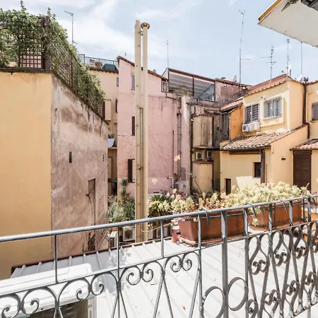 The Rent - Two-bedroom With Terrace Near Trevi Fountain Apartament Rzym