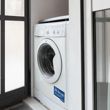 The Rent - Two-bedroom With Terrace Near Trevi Fountain * Roma