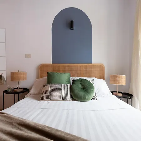 Apartament The Rent - Two-bedroom With Terrace Near Trevi Fountain