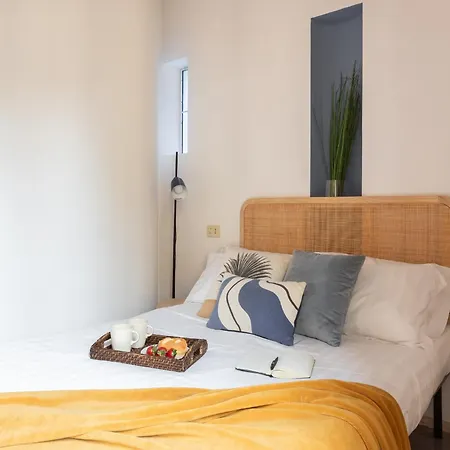 Apartament The Rent - Two-bedroom With Terrace Near Trevi Fountain *