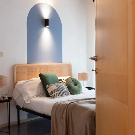 The Rent - Two-bedroom With Terrace Near Trevi Fountain Apartament