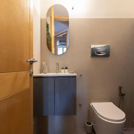 The Rent - Two-bedroom With Terrace Near Trevi Fountain Appartamento Roma